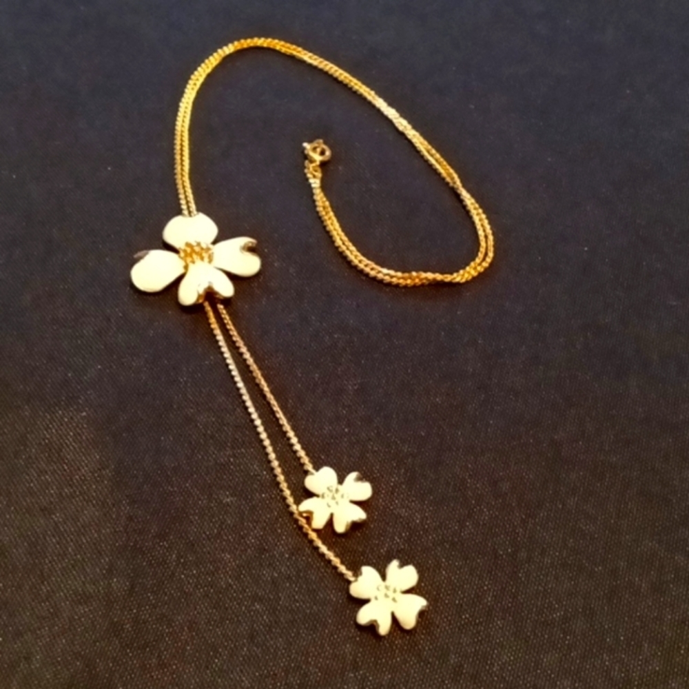 Beautiful Floral Lariat Dangle Necklace